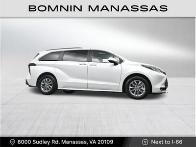 2024 Toyota Sienna XLE