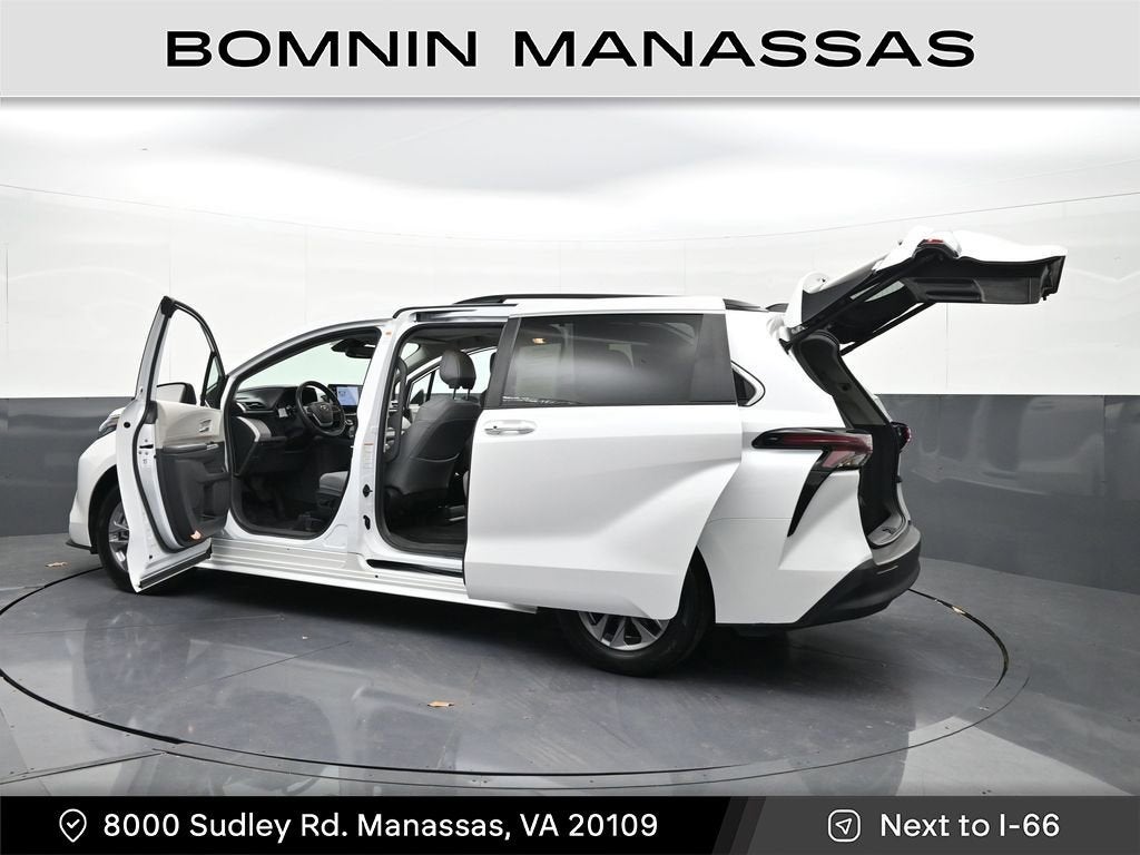 2024 Toyota Sienna XLE