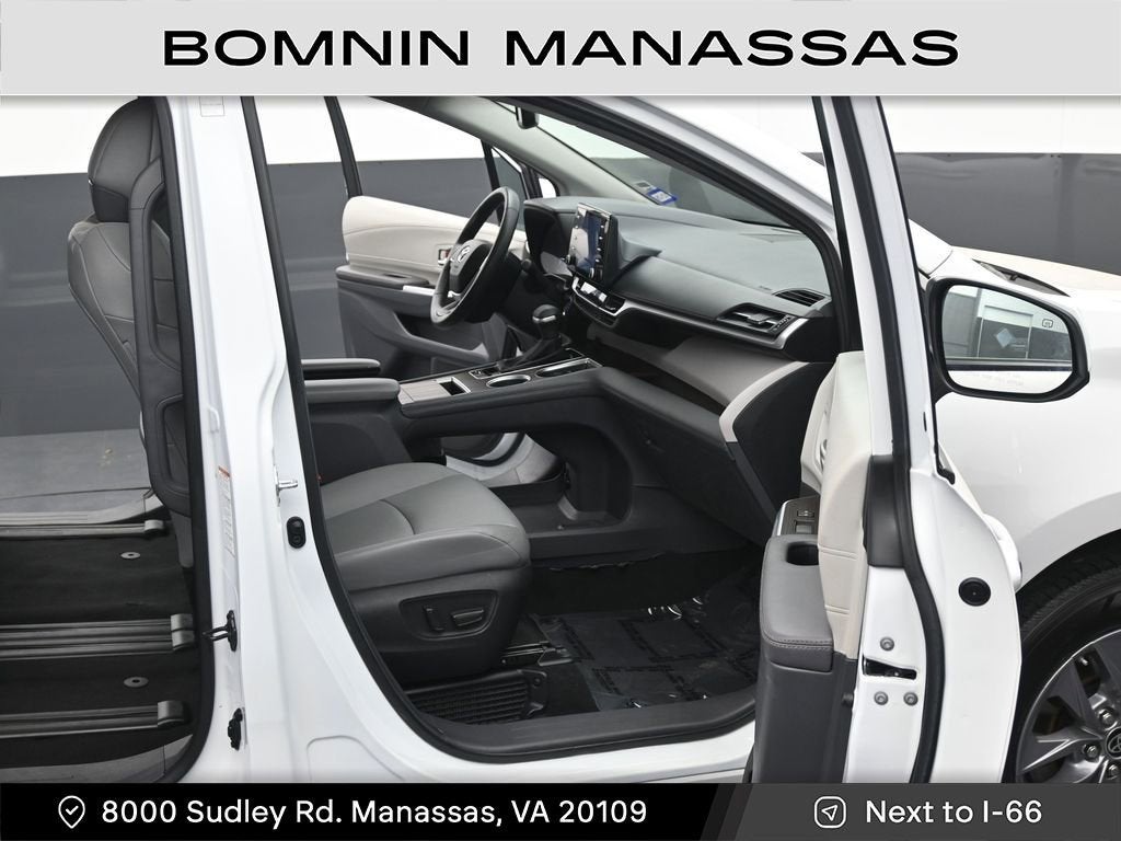 2024 Toyota Sienna XLE