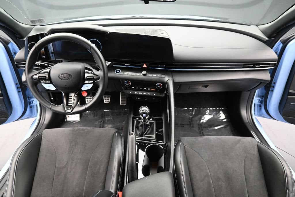 2025 Hyundai Elantra N - Photo 16