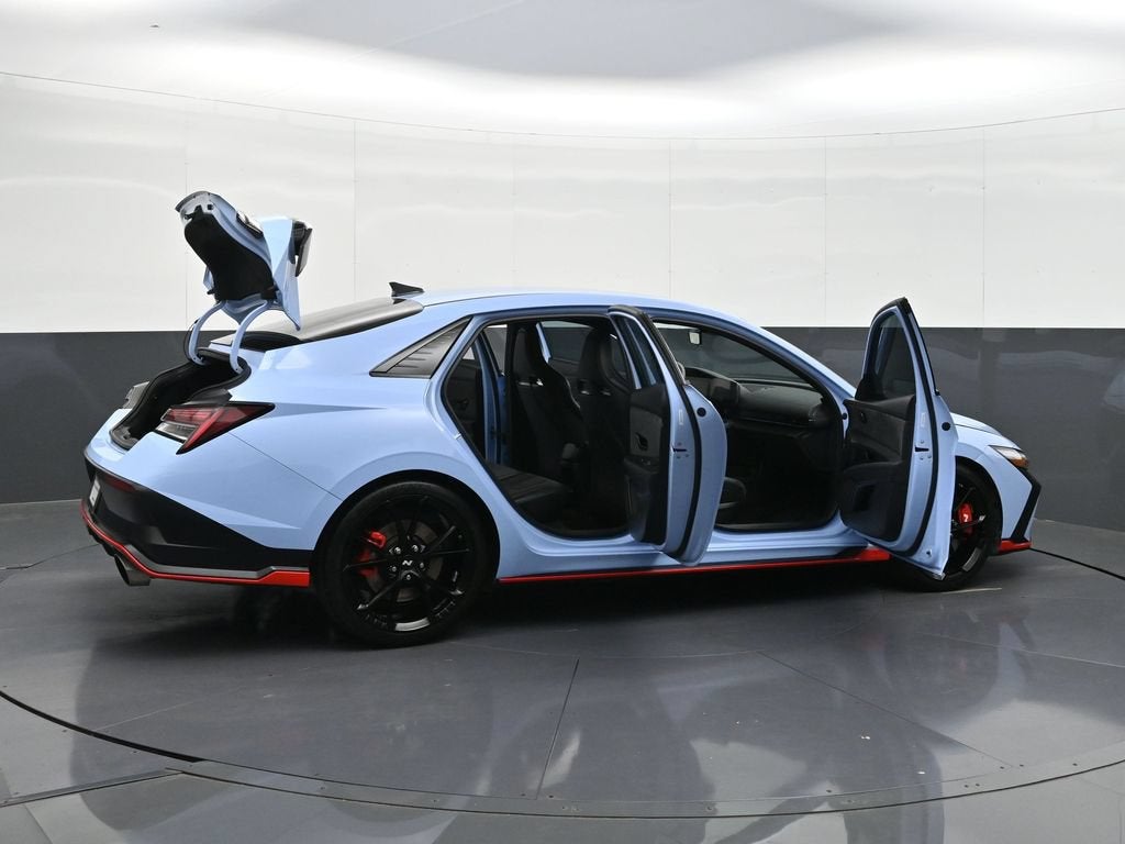 2025 Hyundai Elantra N - Photo 40