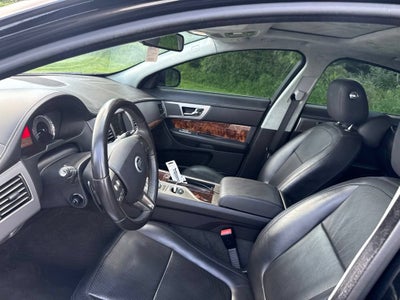 2011 Jaguar XF Premium