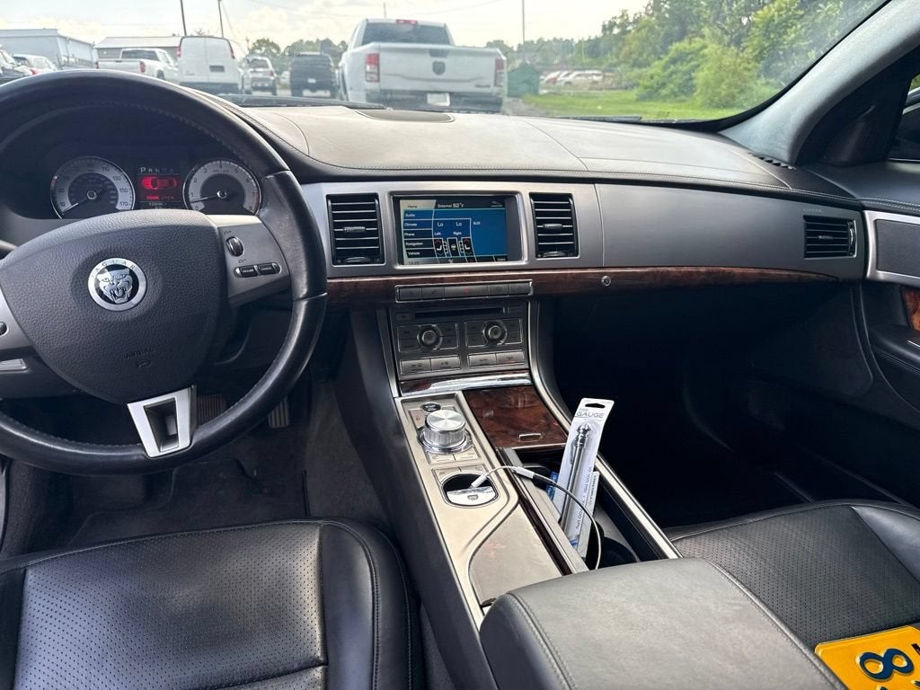 2011 Jaguar XF Premium