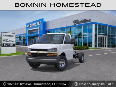 2025 Chevrolet Express Cutaway 3500 1WT