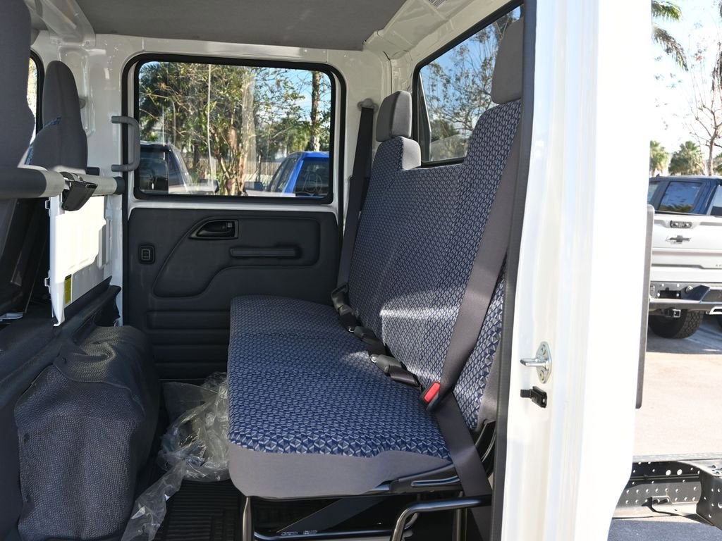 2025 Chevrolet Low Cab Forward 4500 Base