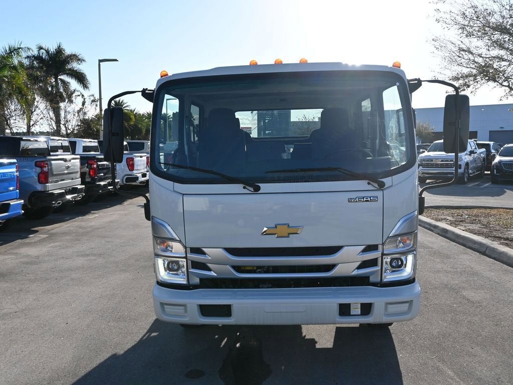 2025 Chevrolet Low Cab Forward 4500 Base