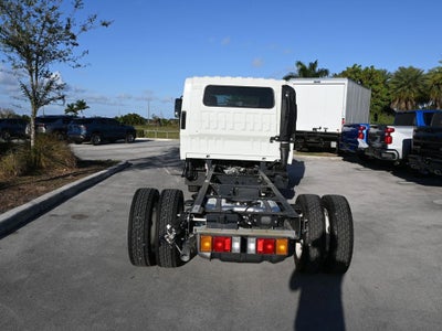 2025 Chevrolet Low Cab Forward 4500 HG Base