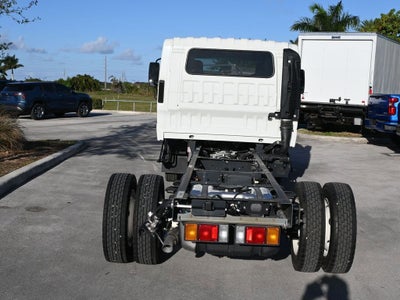 2025 Chevrolet Low Cab Forward 4500 HG Base
