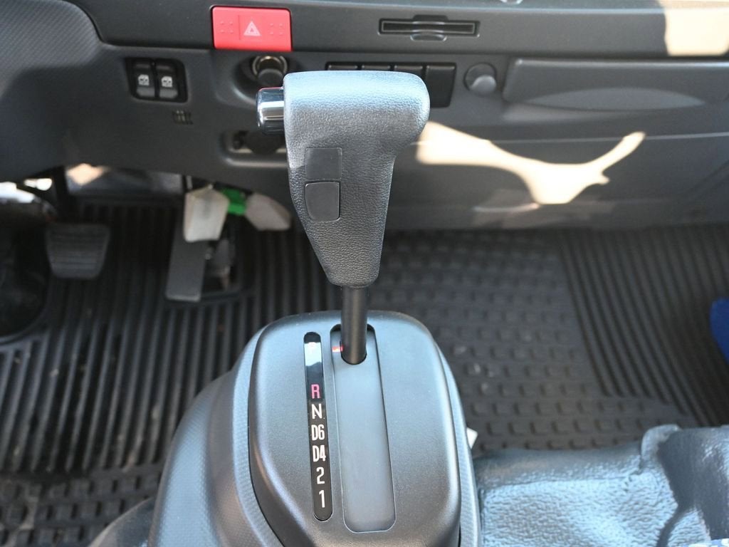 2025 Chevrolet Low Cab Forward 4500 HG Base