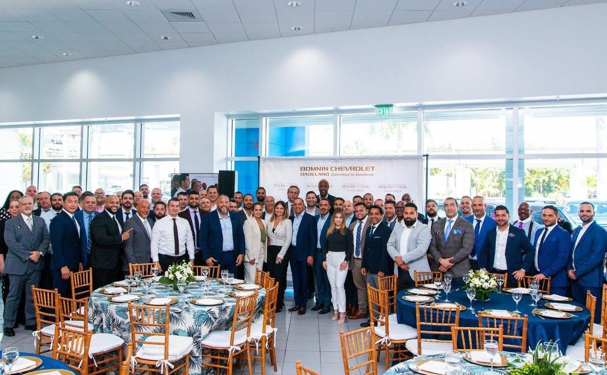 Group photo of Bomnin Chevrolet Manassas employees